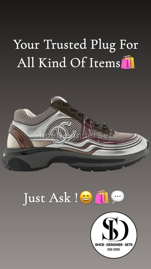 Asics Sneakers